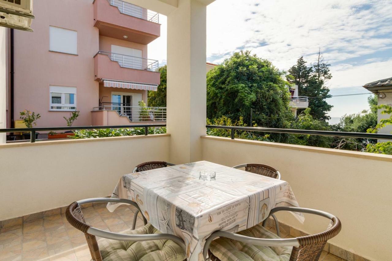 Apartments Tonka Near Beach And Sea Πούλα Εξωτερικό φωτογραφία