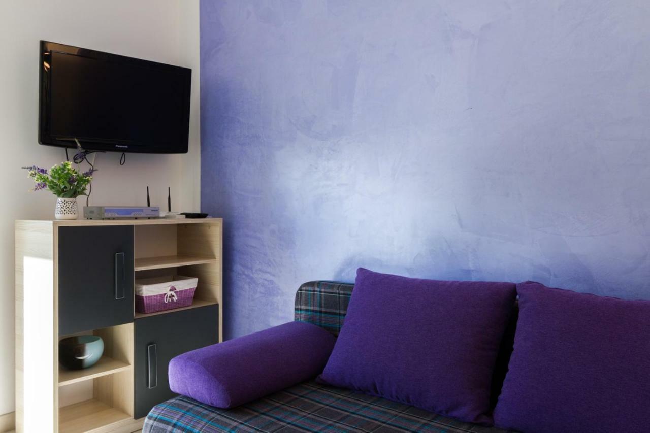 Apartments Tonka Near Beach And Sea Πούλα Εξωτερικό φωτογραφία
